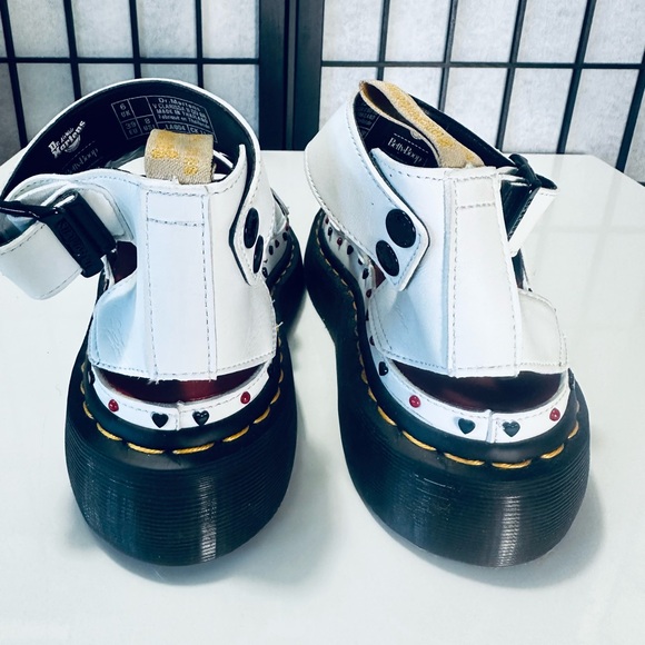 DR MARTENS CLARISSA II BETTY BOOP VEGAN PLATFORM SANDALS - Picture 5 of 9